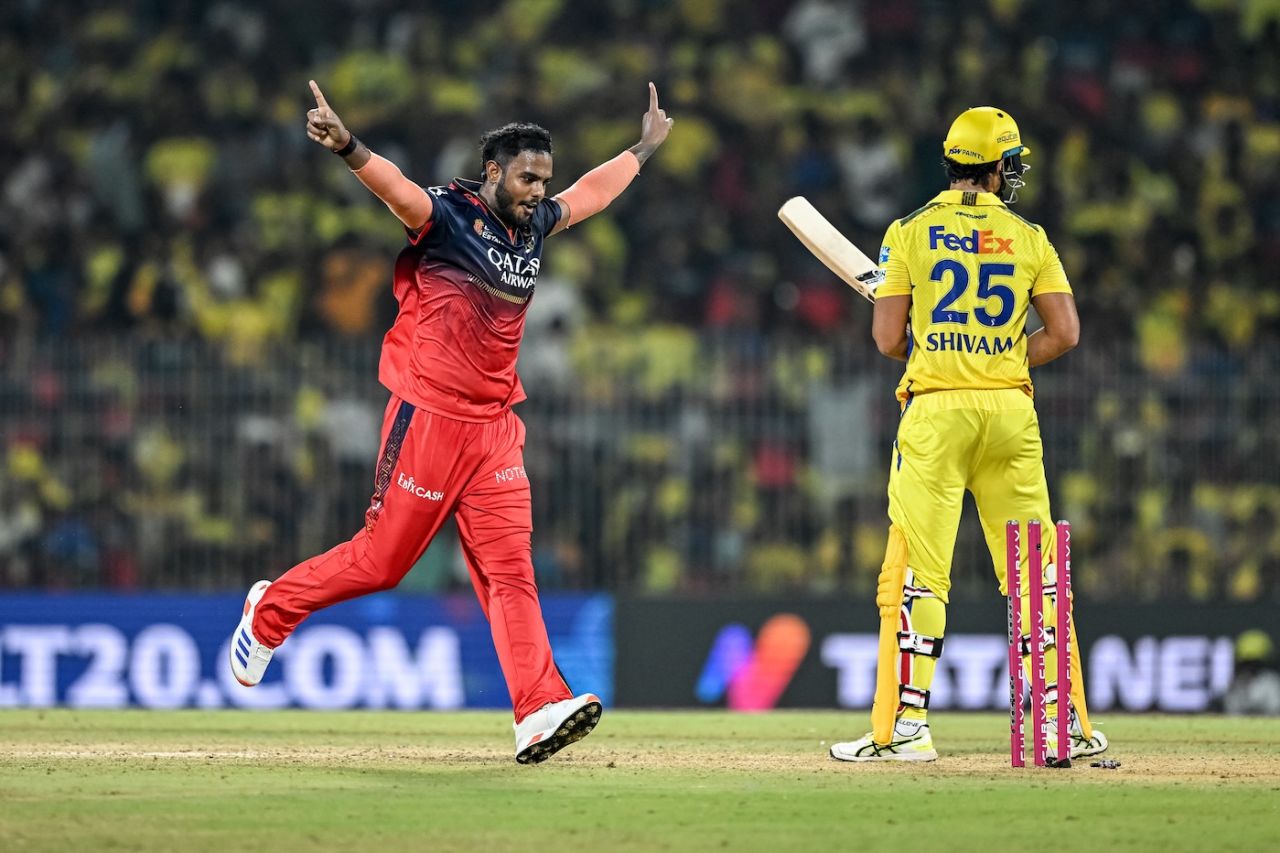 Yash Dayal takes off after seeing Rachin Ravindra chop on, Chennai Super Kings vs Royal Challengers Bengaluru, IPL 2025, Chennai, March 28, 2025