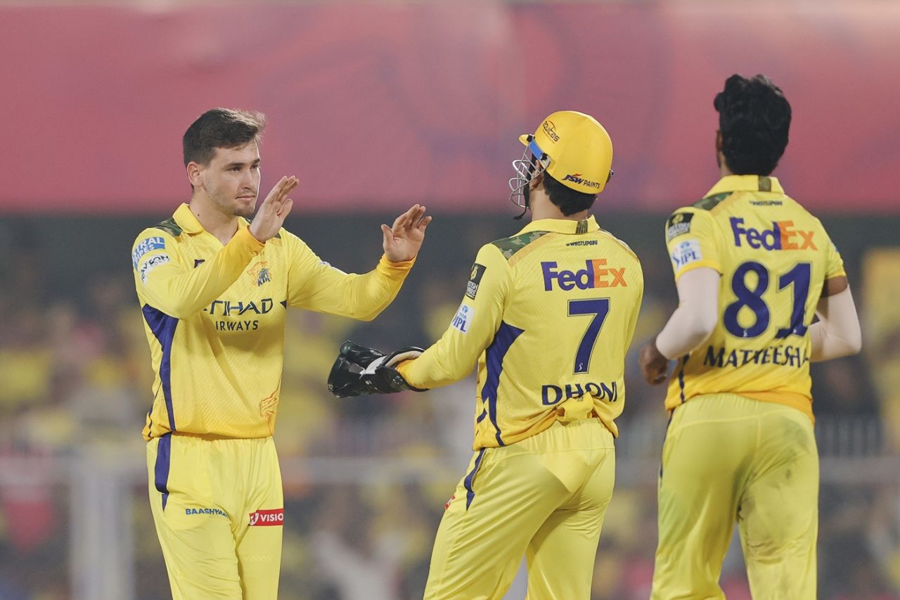 MS Dhoni and Noor Ahmed celebrate the fall of Sanju Samson, Rajasthan Royals vs Chennai Super Kings, IPL 2025, Guwahati, March 30, 2025