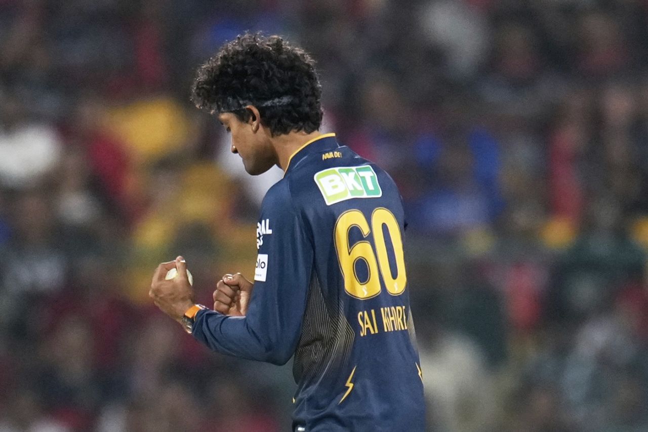R Sai Kishore is pumped after taking a wicket, Royal Challengers Bengaluru vs Gujarat Titans, IPL 2025, Bengaluru, April 2, 2025