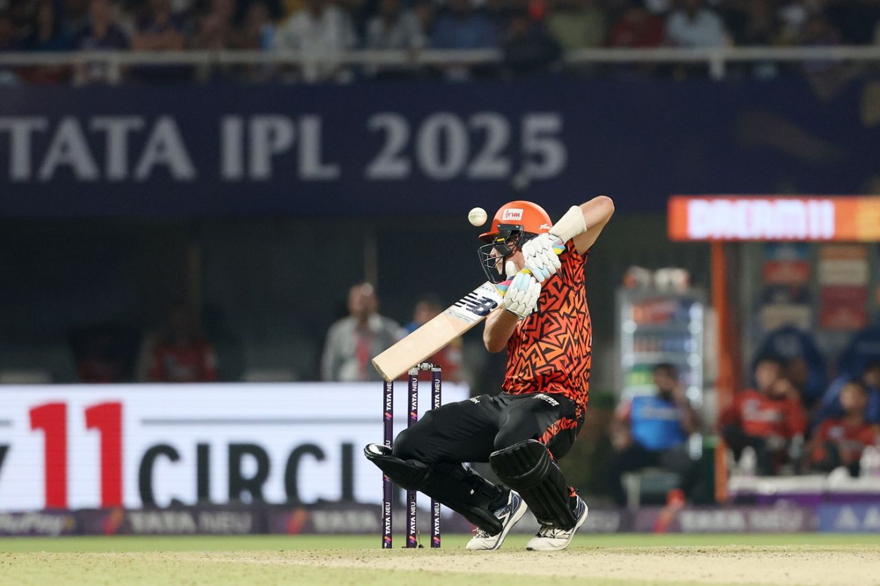 पहिलो खेलमा २८६ रन बनाएको हैदरावाद लगातार तीन खेलमा पराजित, कोलाकातासँग ८० रनले हार्‍यो