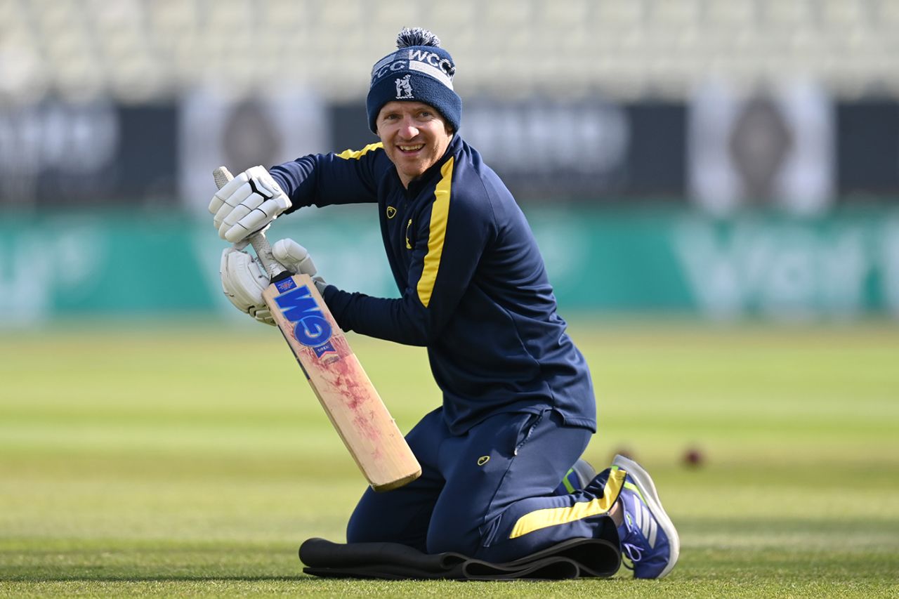 Ian Westwood oversees a fielding drill, Warwickshire vs Sussex, County Championship, Division One, Edgbaston, 1st day, April 5, 2025