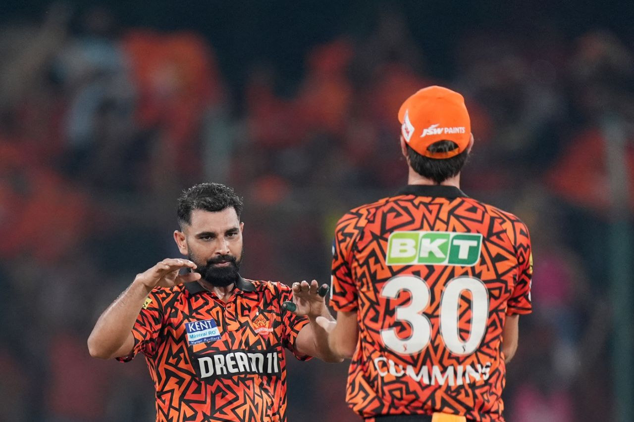 Mohammed Siraj and Pat Cummins struck in the powerplay, Sunrisers Hyderabad vs Gujarat Titans, IPL 2025, Hyderabad, April 6, 2025