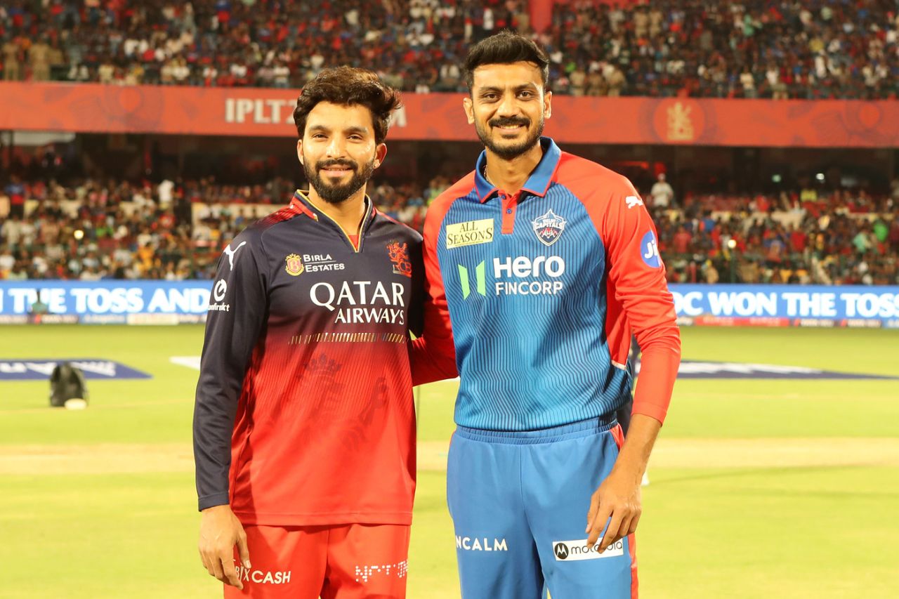 Rajat Patidar and Axar Patel pose before the toss, Royal Challengers Bengaluru vs Delhi Capitals, IPL, Bengaluru, April 10, 2025