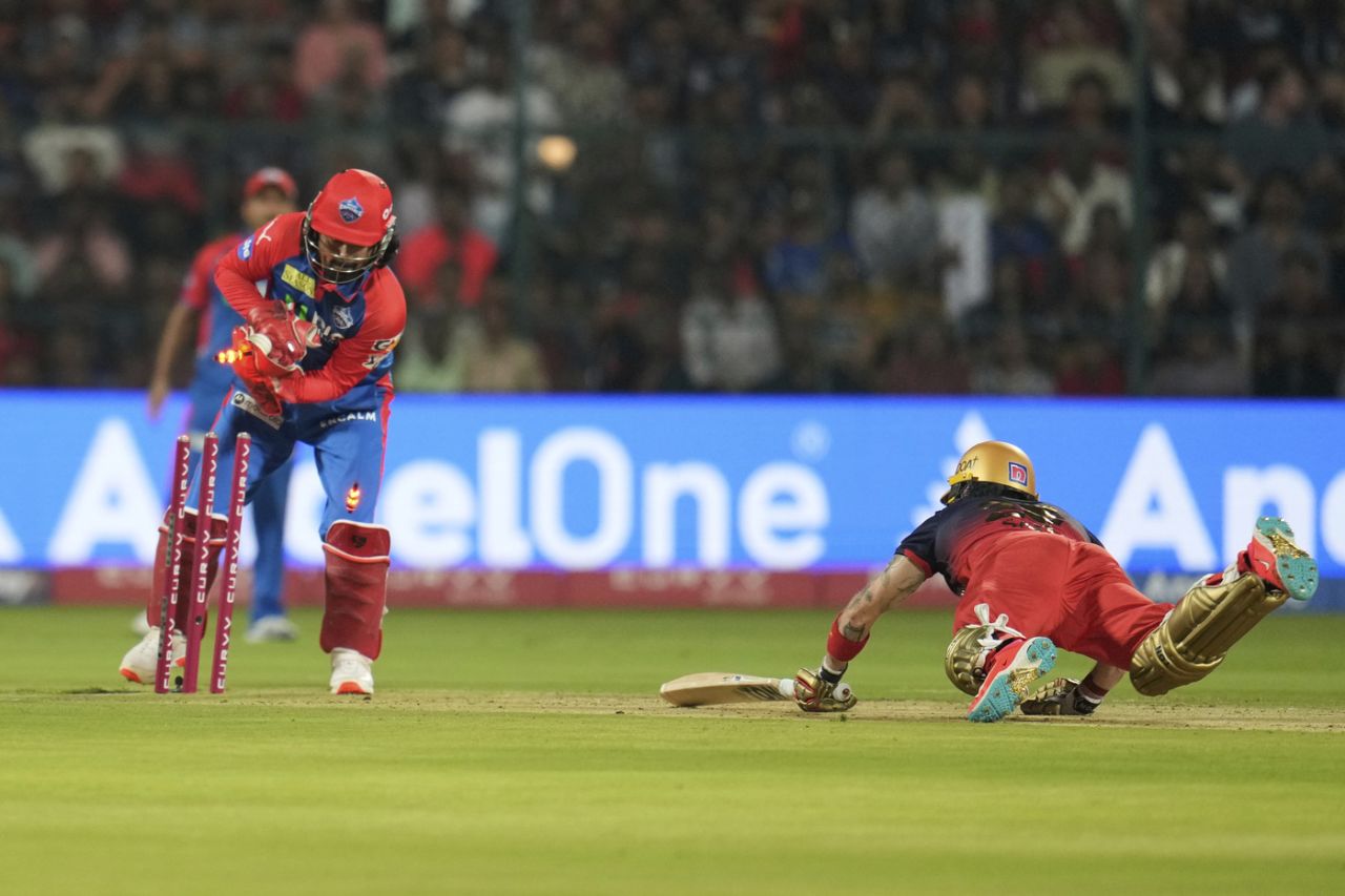 जारी आईपीएलमा दिल्लीको लगातार चौथो जित, घरेलु मैदानमा बैंग्लुरुलाई ६ विकेटले पराजित