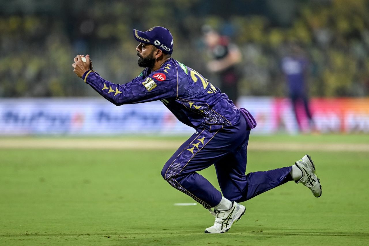 Varun Chakravarthy latches on, and that's the end of Noor Ahmad, Chennai Super Kings vs Kolkata Knight Riders, IPL 2025, Chennai, April 11, 2025