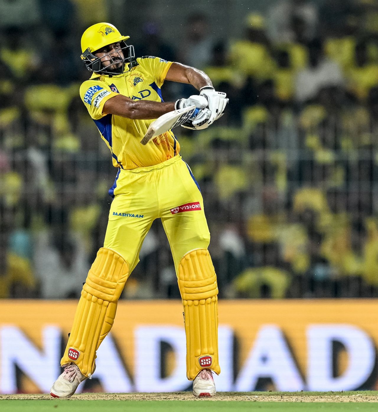 Vijay Shankar reacts to a short-pitched delivery, Chennai Super Kings vs Kolkata Knight Riders, IPL 2025, Chennai, April 11, 2025