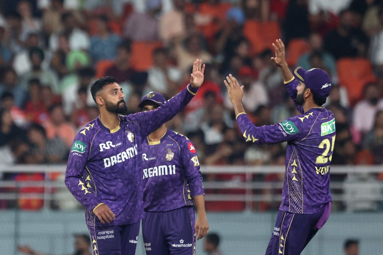 Varun Chakravarthy dismissed Josh Inglis, Punjab Kings vs Kolkata Knight Riders, IPL 2025, Mullanpur, April 15, 2025