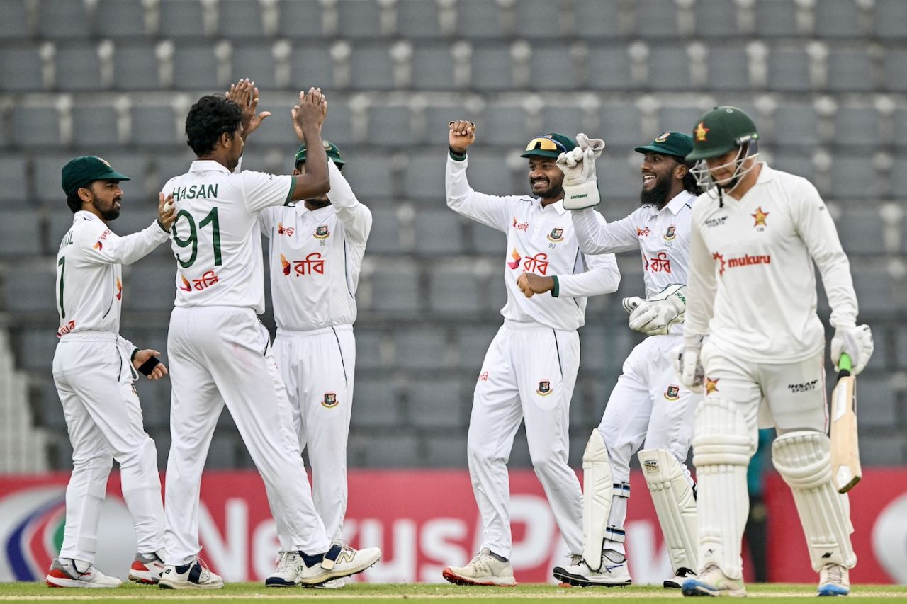 Hasan Mahmud celebrates the wicket of Nick Welch, Bangladesh vs Zimbabwe, 1st Test, Sylhet, 2nd day, April 21, 2025