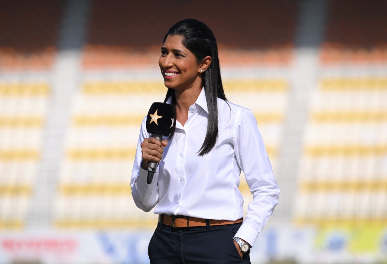 Urooj Mumtaz does the pre-match show before the Test, Pakistan vs England, 2nd Test, Multan, 1st day, October 15, 2024