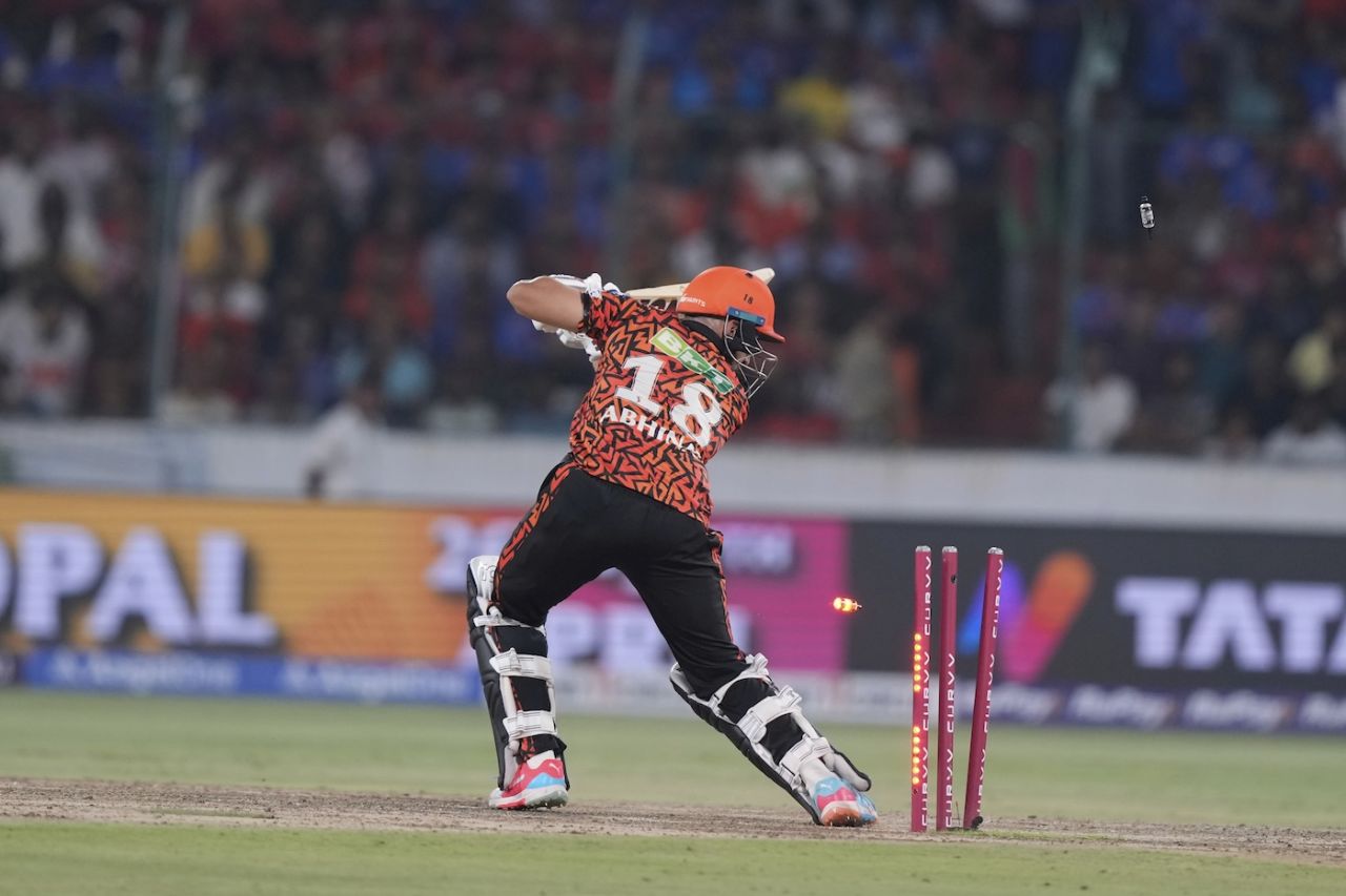 Abhinav Manohar was out hit wicket, Sunrisers Hyderabad vs Mumbai Indians, IPL 2025, Hyderabad, April 23, 2025