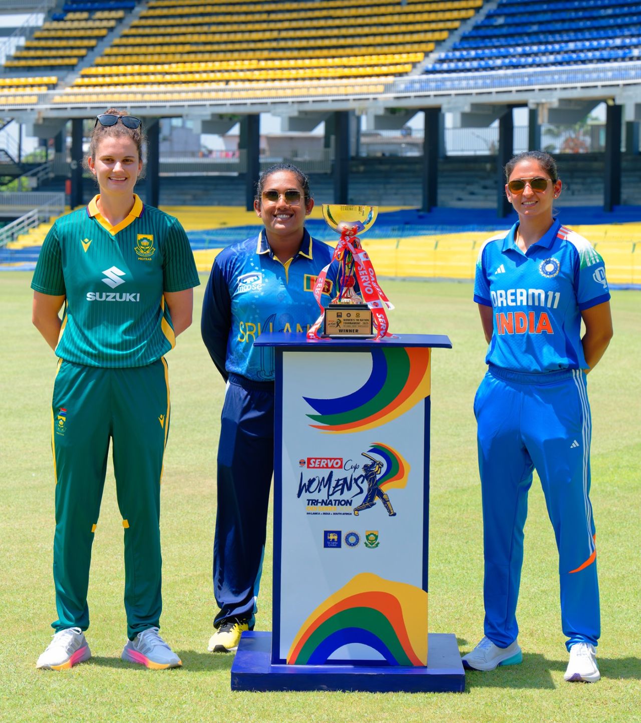 Laura Wolvaardt, Chamari Athapaththu and Harmanpreet Kaur pose with the trophy, Women's ODI tri-series, Colombo, April 26, 2025