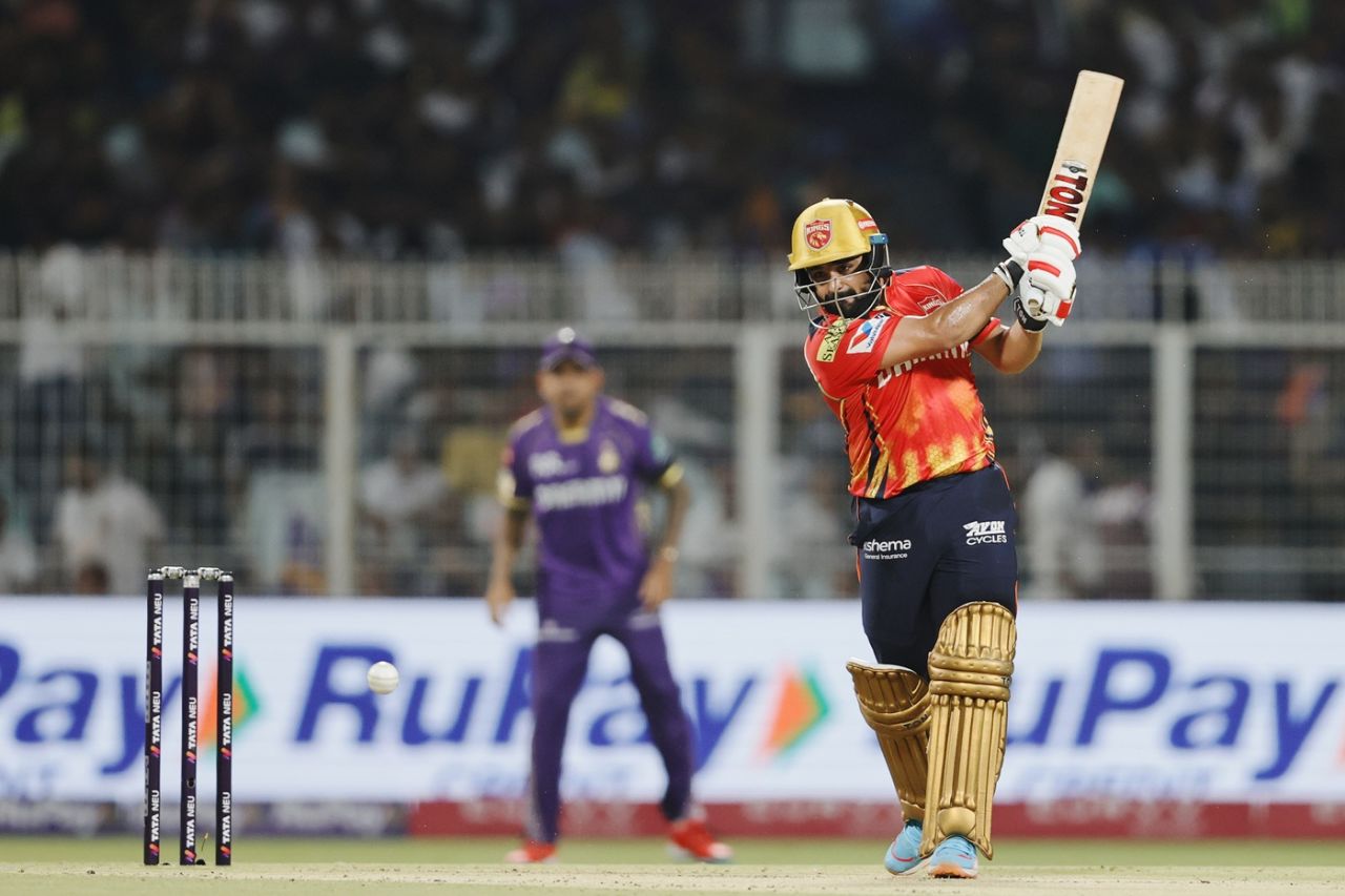 Prabhsimran Singh gives it a whack, Kolkata Knight Riders vs Punjab Kings, ...