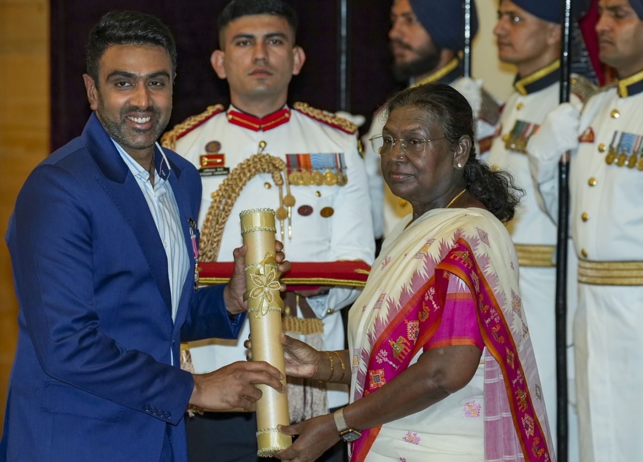 R Ashwin receives his Padma Shri award, Delhi, April 28, 2025
