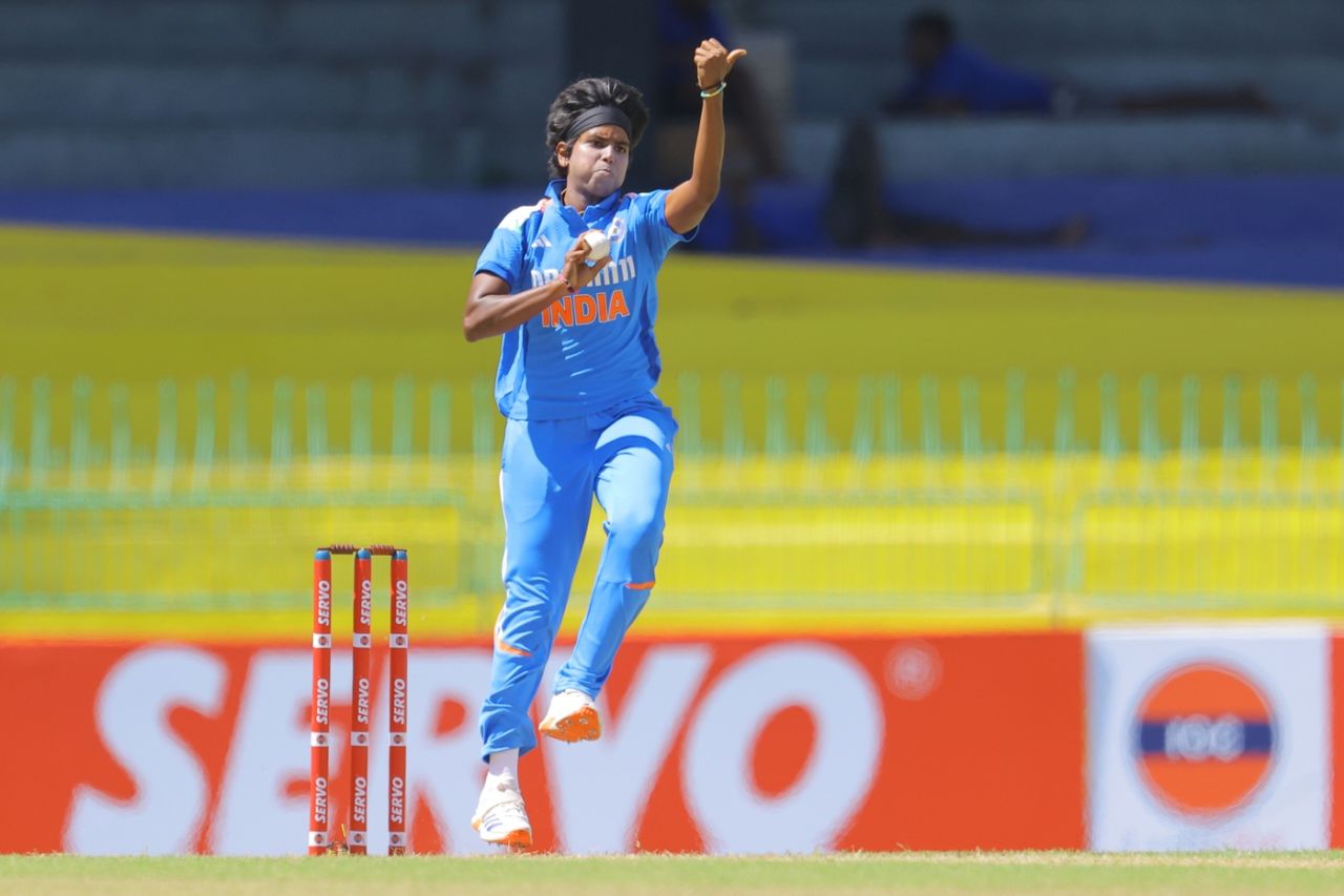Arundhati Reddy conceded 28 runs in her first three overs, ODI tri-series, Colombo, April 29, 2025