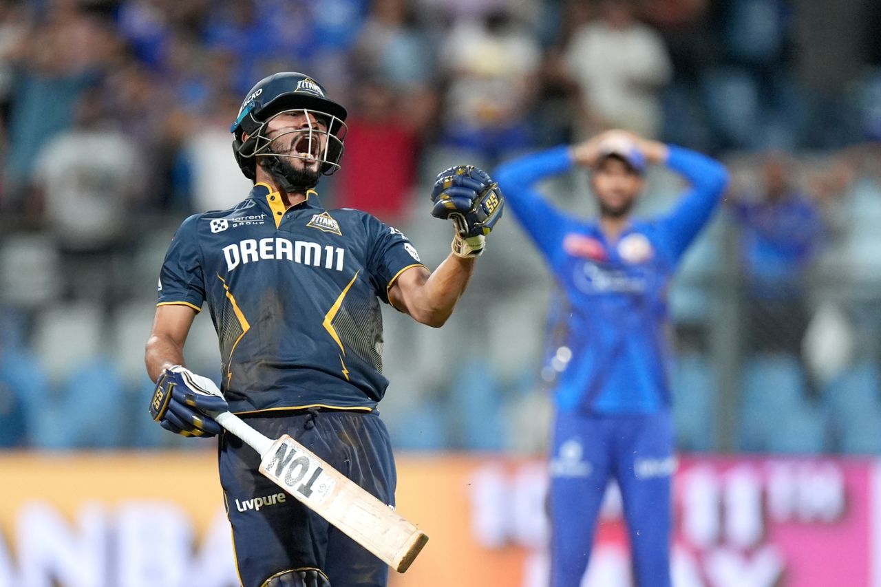 Arshad Khan celebrates after hitting the winning run, Mumbai Indians vs Gujarat Titans, IPL, Mumbai, May 6, 2025