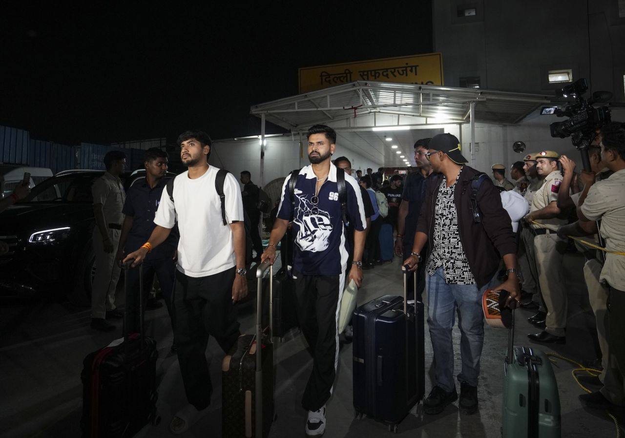 Punjab Kings captain Shreyas Iyer reaches Delhi via a special train, IPL 2025, Delhi, May 9, 2025