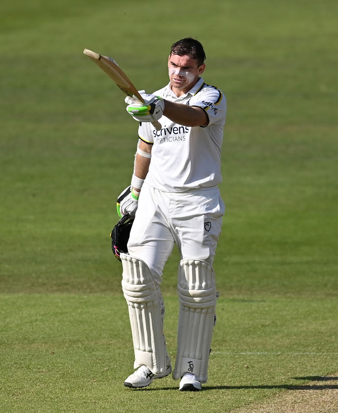 Tom Latham made a century on Warwickshire debut, Warwickshire vs Surrey, County Championship, Edgbaston, May 9, 2025