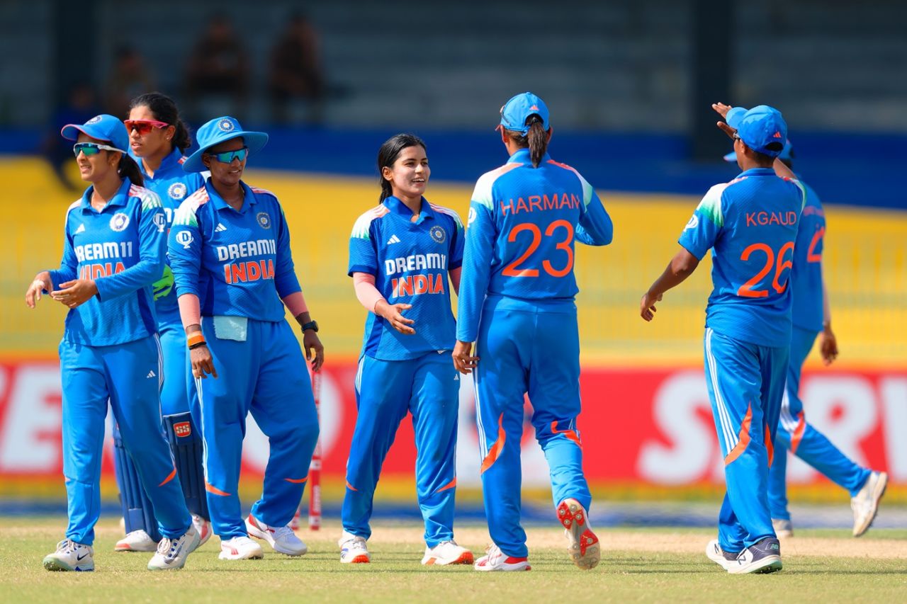 Amanjot Kaur picked the first two Sri Lanka wickets to fall, India vs Sri Lanka, women's tri-series, final, Colombo, May 11, 2025