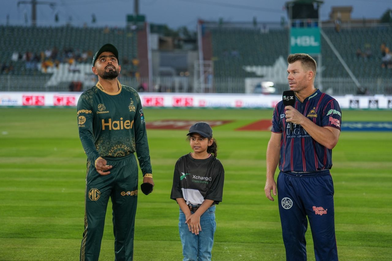 Babar Azam and David Warner at the toss, Karachi Kings vs Peshawar Zalmi, Rawalpindi, PSL, May 17, 2025