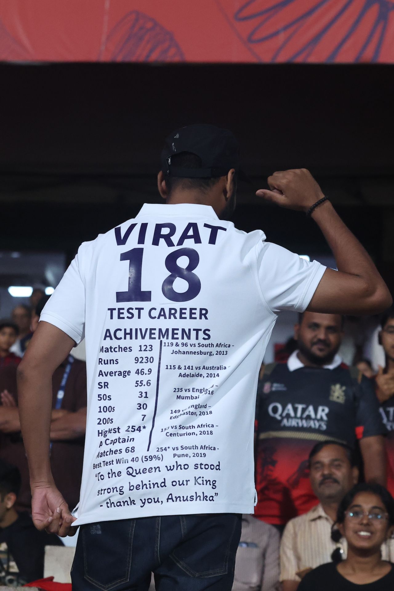 Fans chose their messages to pay tribute to Virat Kohli, Royal Challengers Bengaluru vs Kolkata Knight Riders, IPL 2025, Bengaluru, May 17, 2025