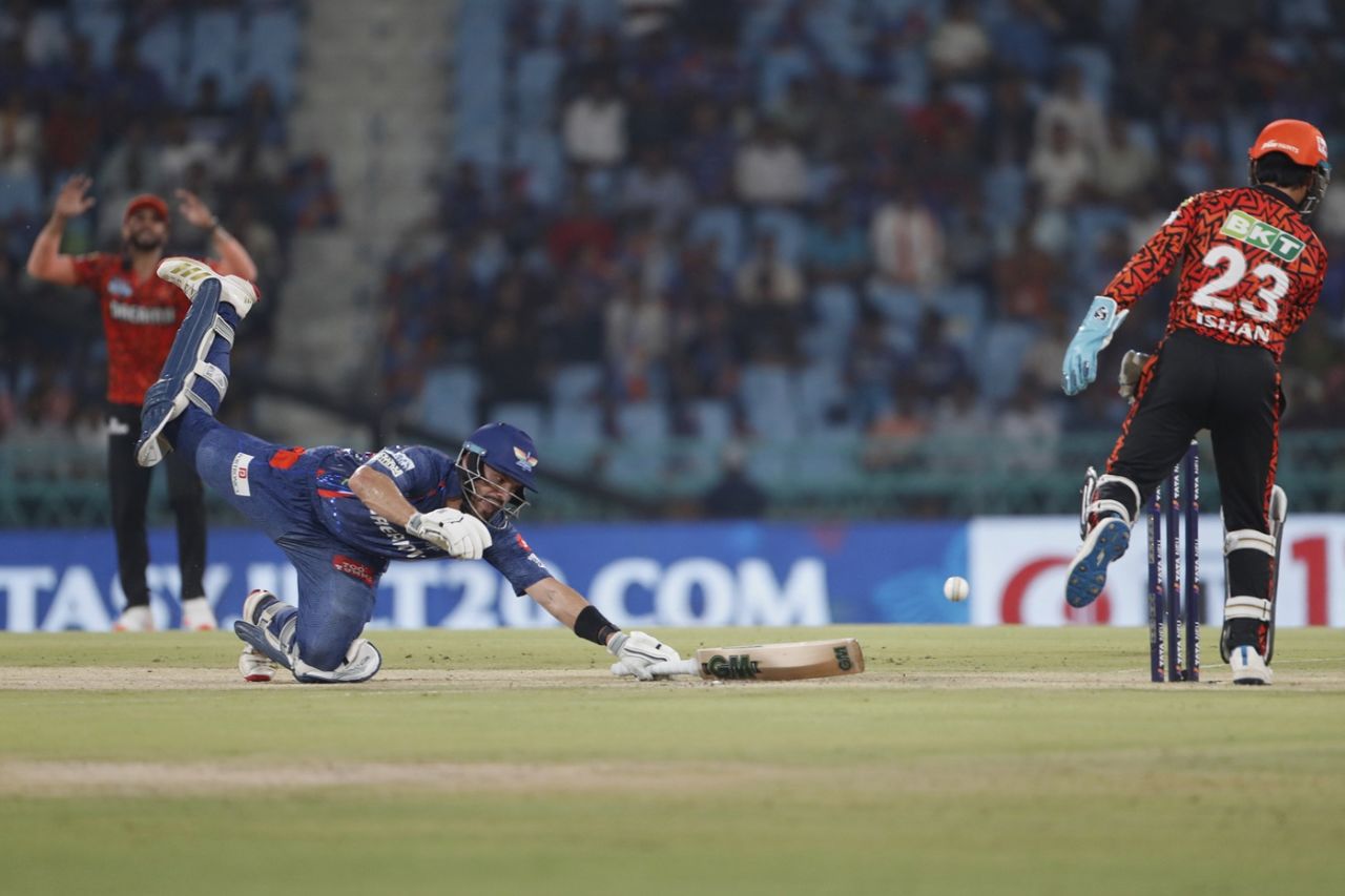 An all-action moment with Aiden Markram scrambling to return to safety, Lucknow Super Giants vs Sunrisers Hyderabad, IPL 2025, Lucknow, May 19, 2025