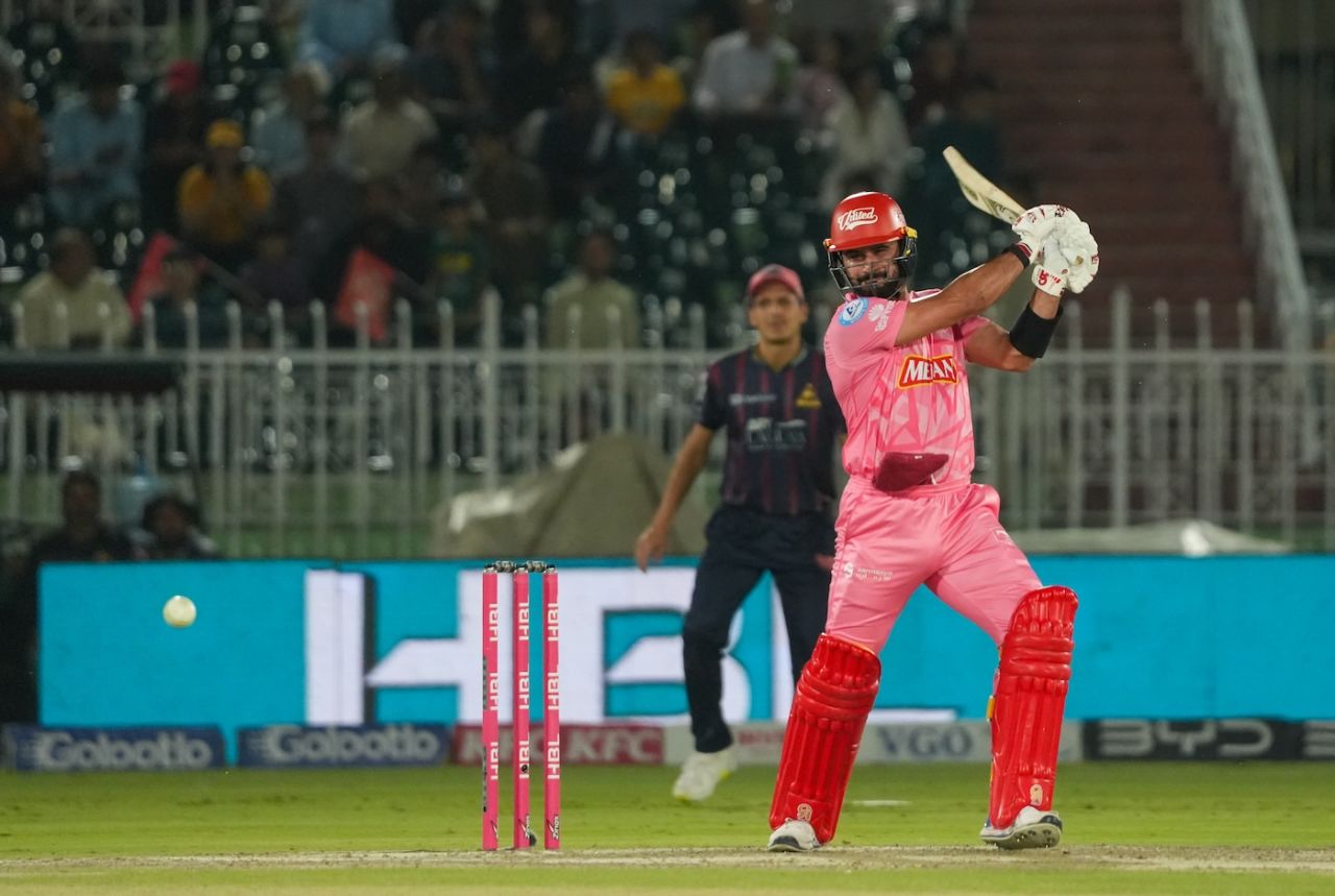 Sahibzada Farhan gave Islamabad United a quick powerplay with Alex Hales, Islamabad United vs Karachi Kings, PSL 2025, Rawalpindi, May 19, 2025