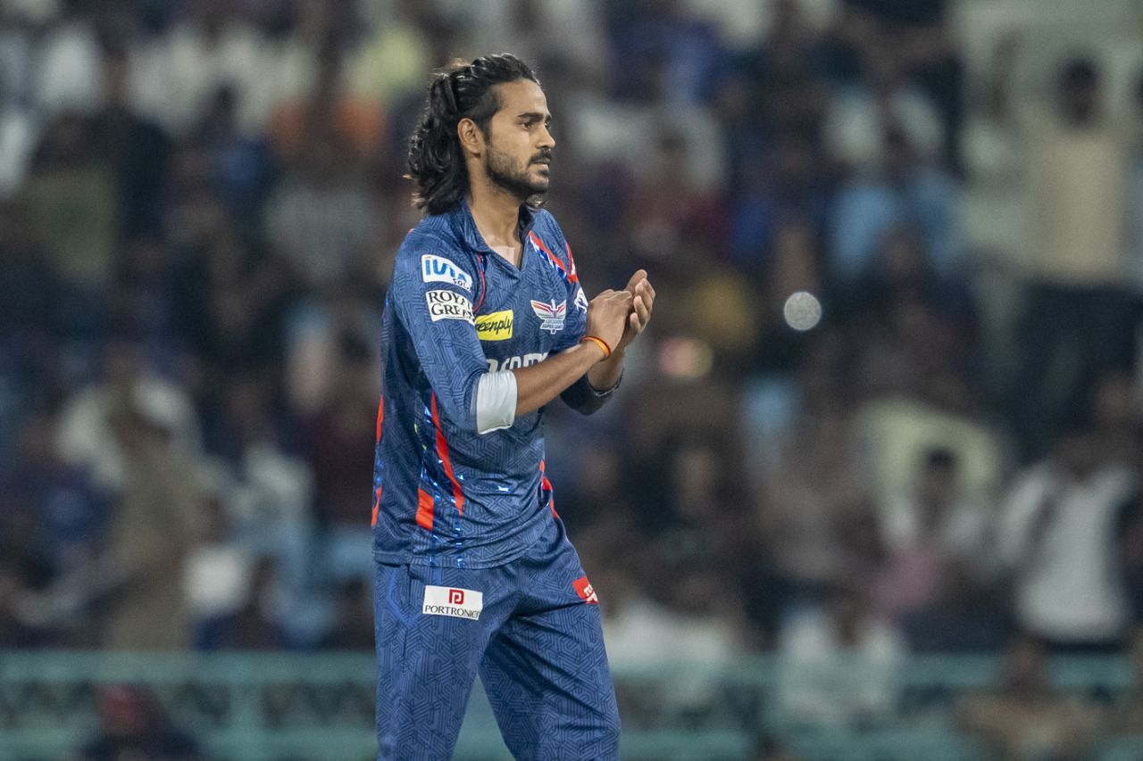 Digvesh Rathi brings out his notebook again, Lucknow Super Giants vs Sunrisers Hyderabad, IPL 2025, Lucknow, May 19, 2025