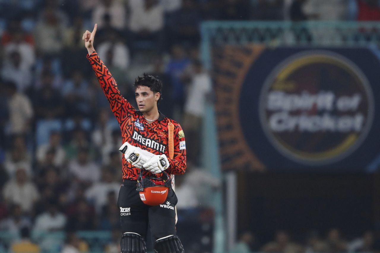 Abhishek Sharma celebrates his fifty, Lucknow Super Giants vs Sunrisers Hyderabad, IPL 2025, Lucknow, May 19, 2025