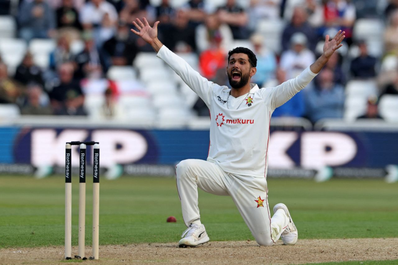 Zak Crawley fell lbw to Sikandar Raza for 124, England vs Zimbabwe, Trent Bridge, 1st day, May 22, 2025