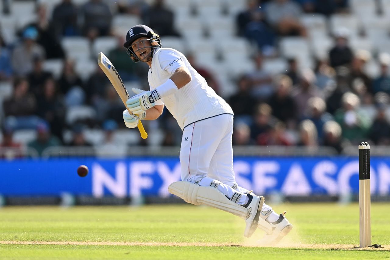 Joe Root made 34 before falling to Blessing Muzarabani, England vs Zimbabwe, Trent Bridge, 1st day, May 22, 2025
