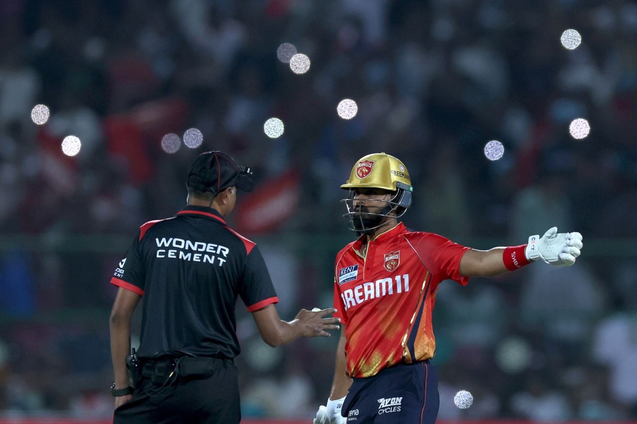 Shreyas Iyer talks to the umpire, Delhi Capitals vs Punjab Kings, IPL, Jaipur, May 24, 2025