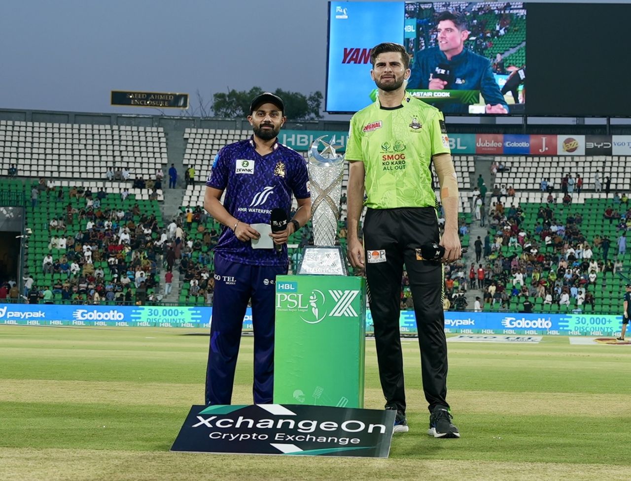 Saud Shakeel and Shaheen Shah Afridi pose with the PSL trophy, Quetta Gladiators vs Lahore Qalandars, PSL, final, Lahore, May 25, 2025