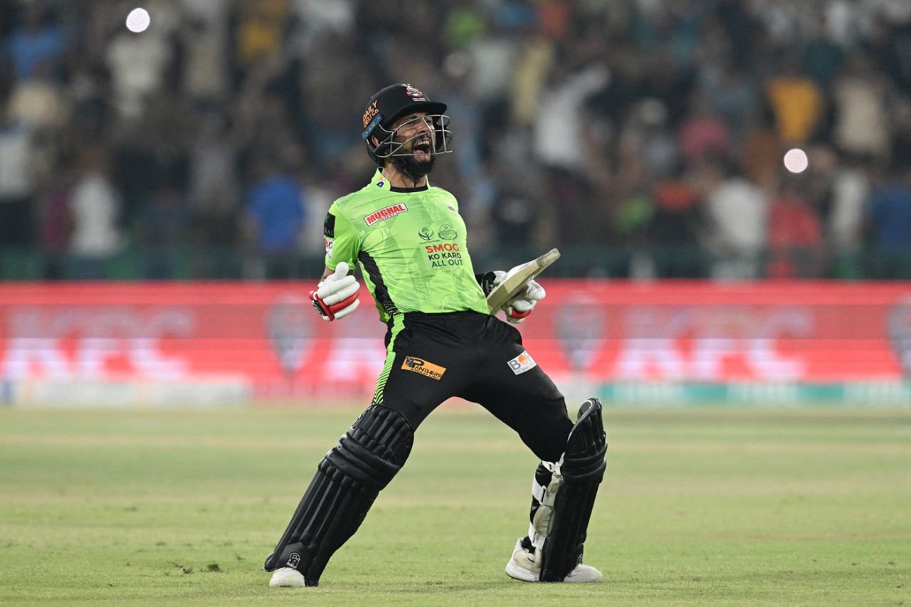 Sikandar Raza roars after hitting the winning runs, Quetta Gladiators vs Lahore Qalandars, PSL, final, Lahore, May 25, 2025