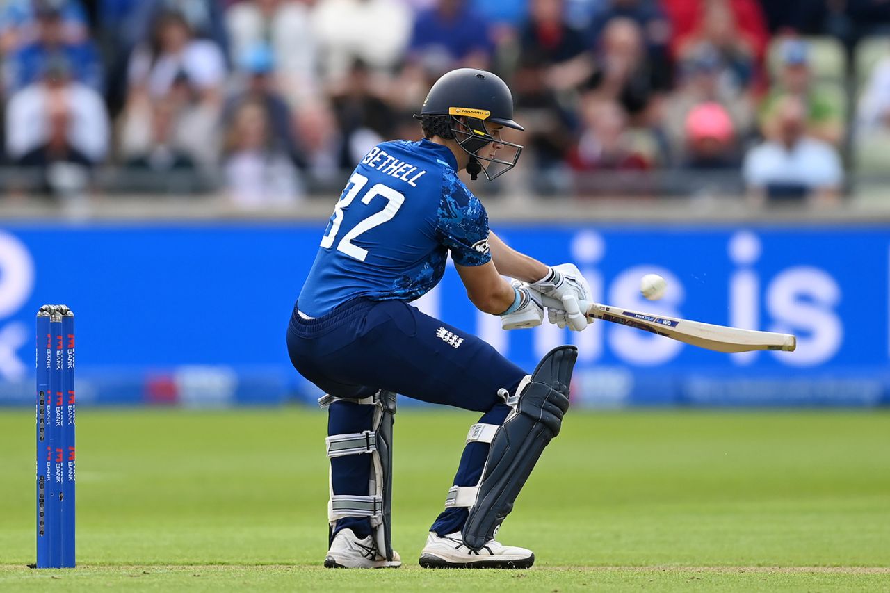 Jacob Bethell reverse-laps over his left shoulder, England vs West Indies, 1st Men's ODI, Edgbaston, May 29, 2025