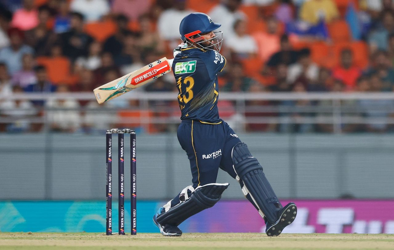 Kusal Mendis swats a six over midwicket, Gujarat Titans vs Mumbai Indians, IPL 2025, Eliminator, New Chandigarh, May 30, 2025