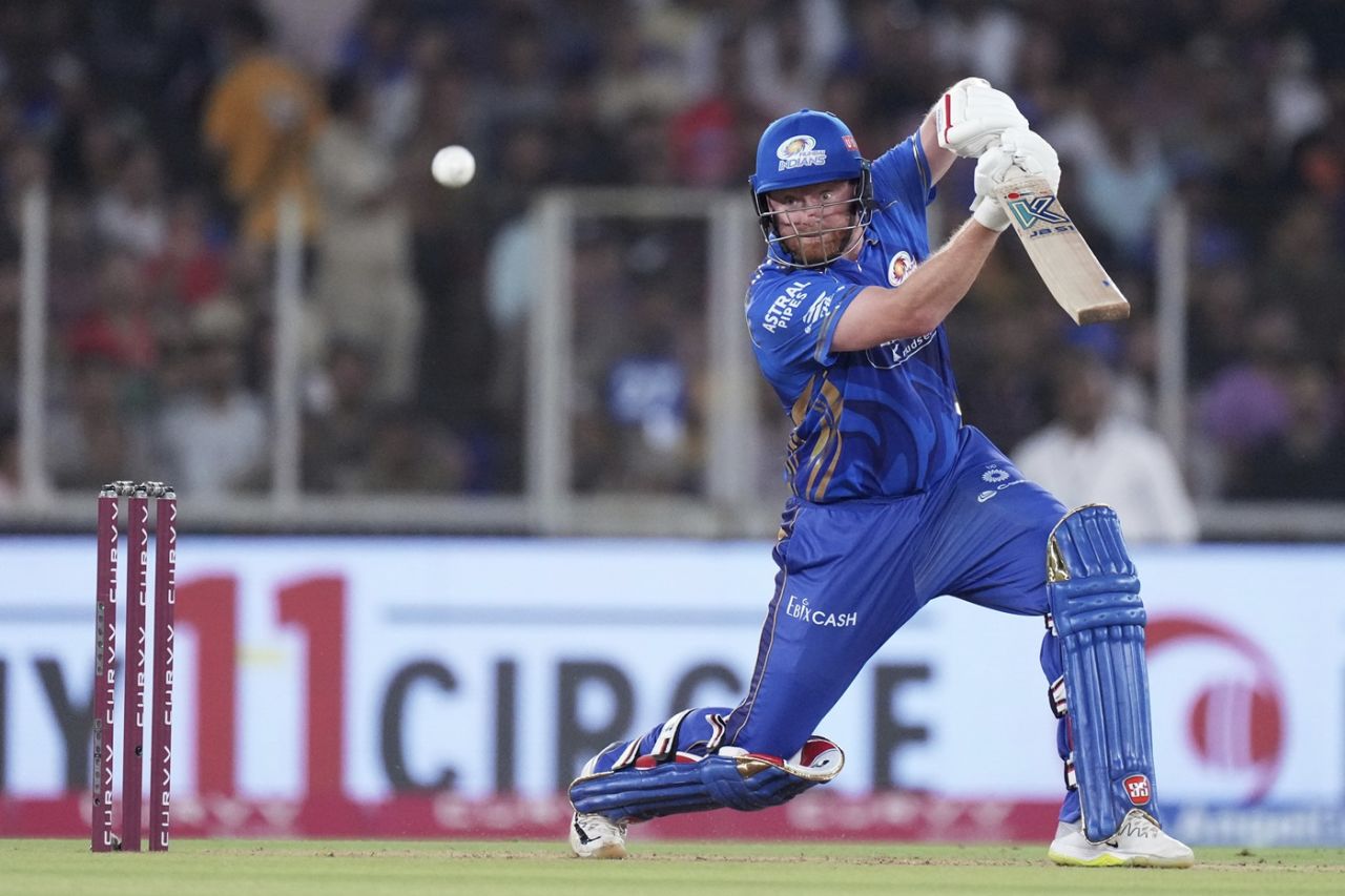 Jonny Bairstow punches the ball away, Punjab Kings vs Mumbai Indians, IPL 2025, Qualifier 2, Ahmedabad, June 1, 2025