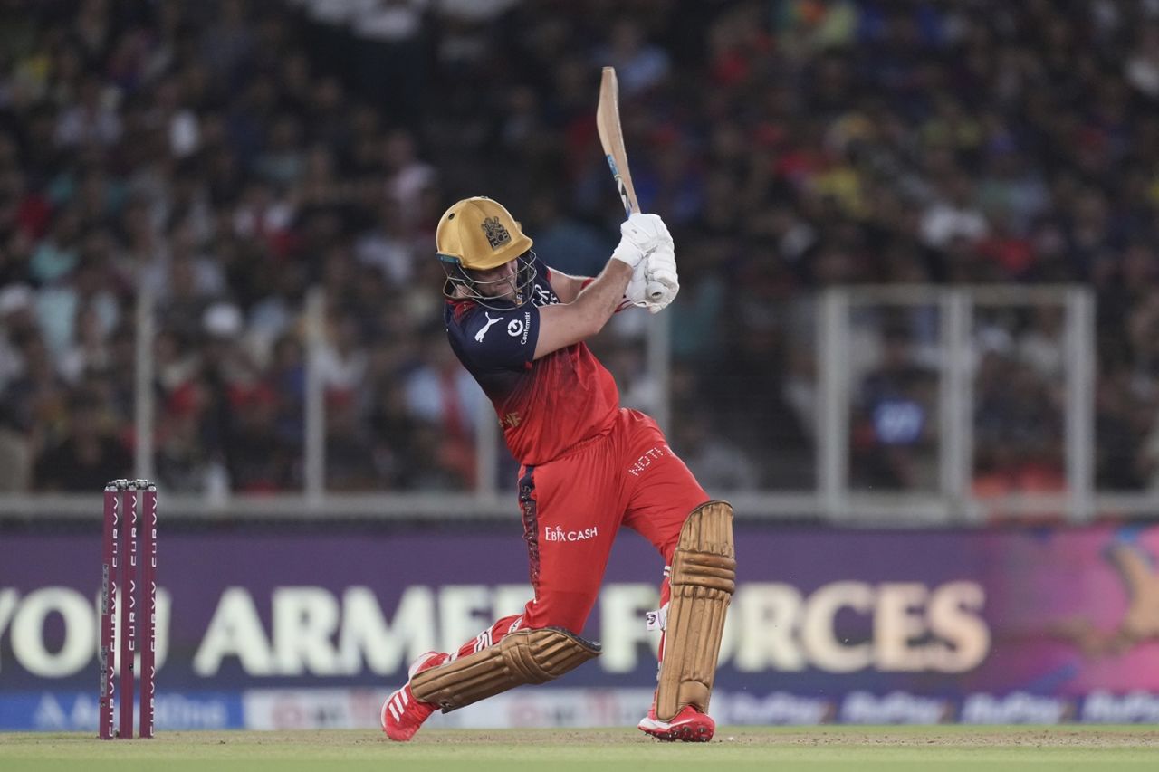 Liam Livingstone powers one down the ground, Royal Challengers Bengaluru vs Punjab Kings, IPL, final, Ahmedabad, June 3, 2025