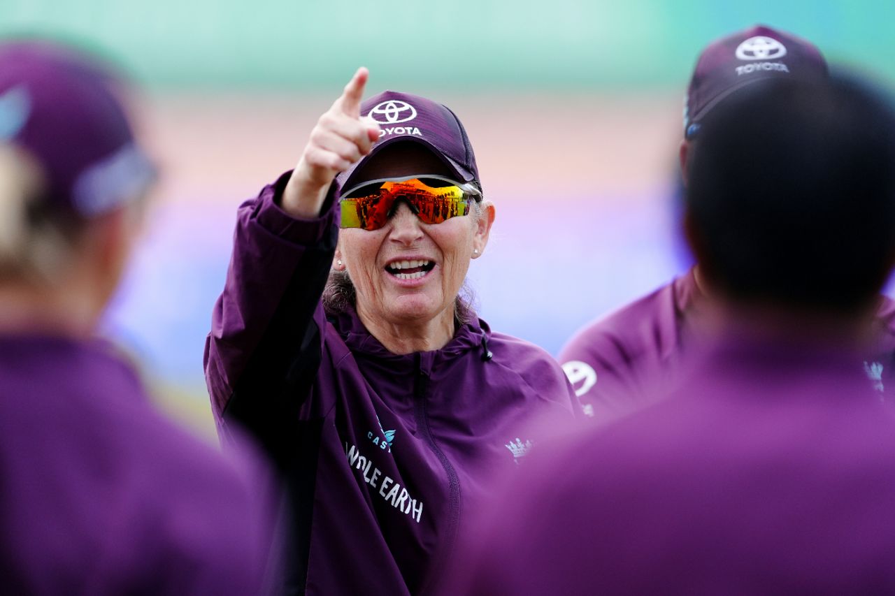 Charlotte Edwards points the way in the team huddle, England vs West Indies, 2nd ODI, Grace Road, June 4, 2025