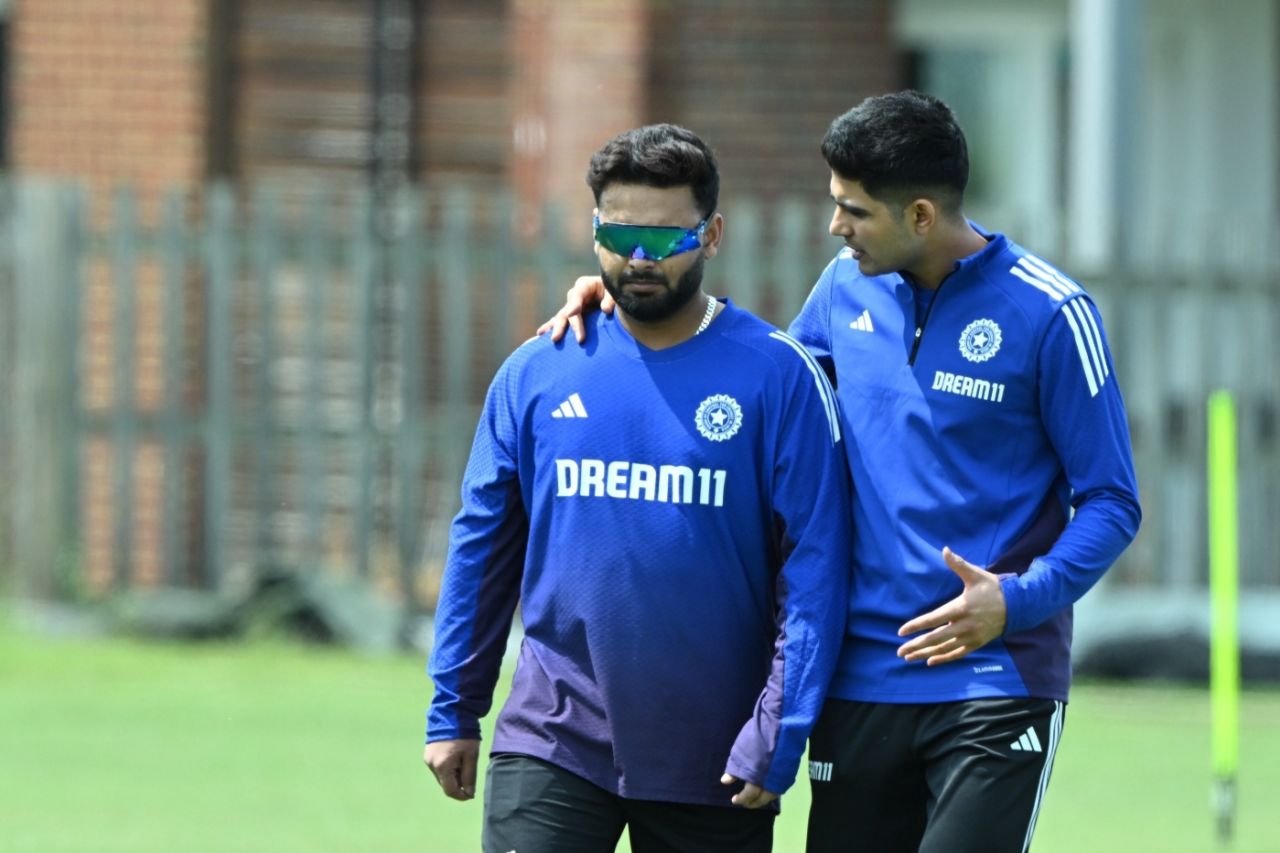 Rishabh Pant and Shubman Gill have a chat, Beckenham, June 8, 2025