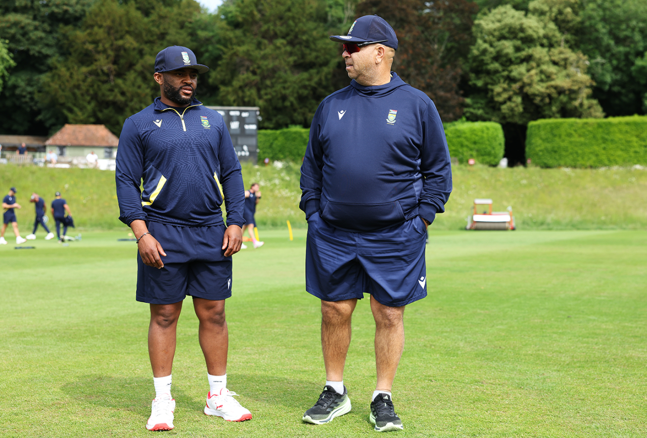 Temba Bavum and coach Shukri Conrad chat, Arundel, June 1, 2025