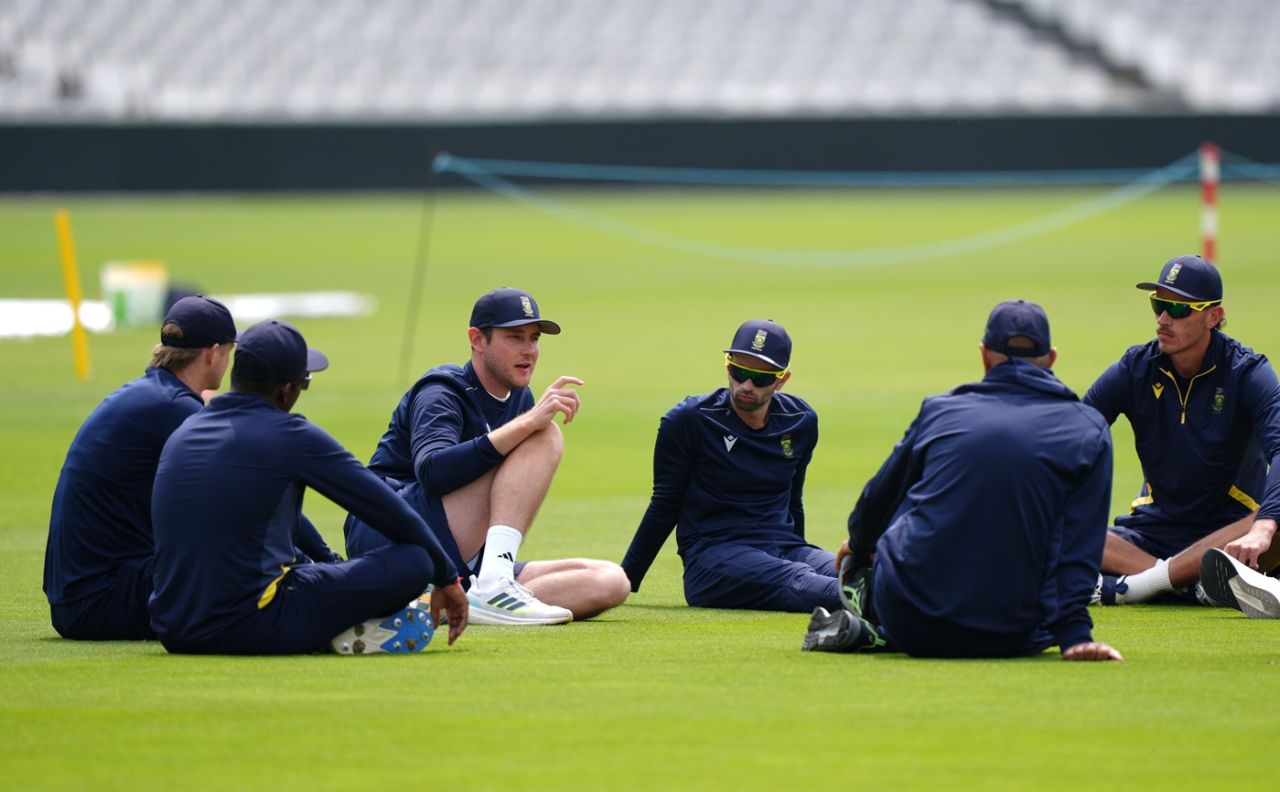 Stuart Broad has a chat with South Africa players, London, June 9, 2025