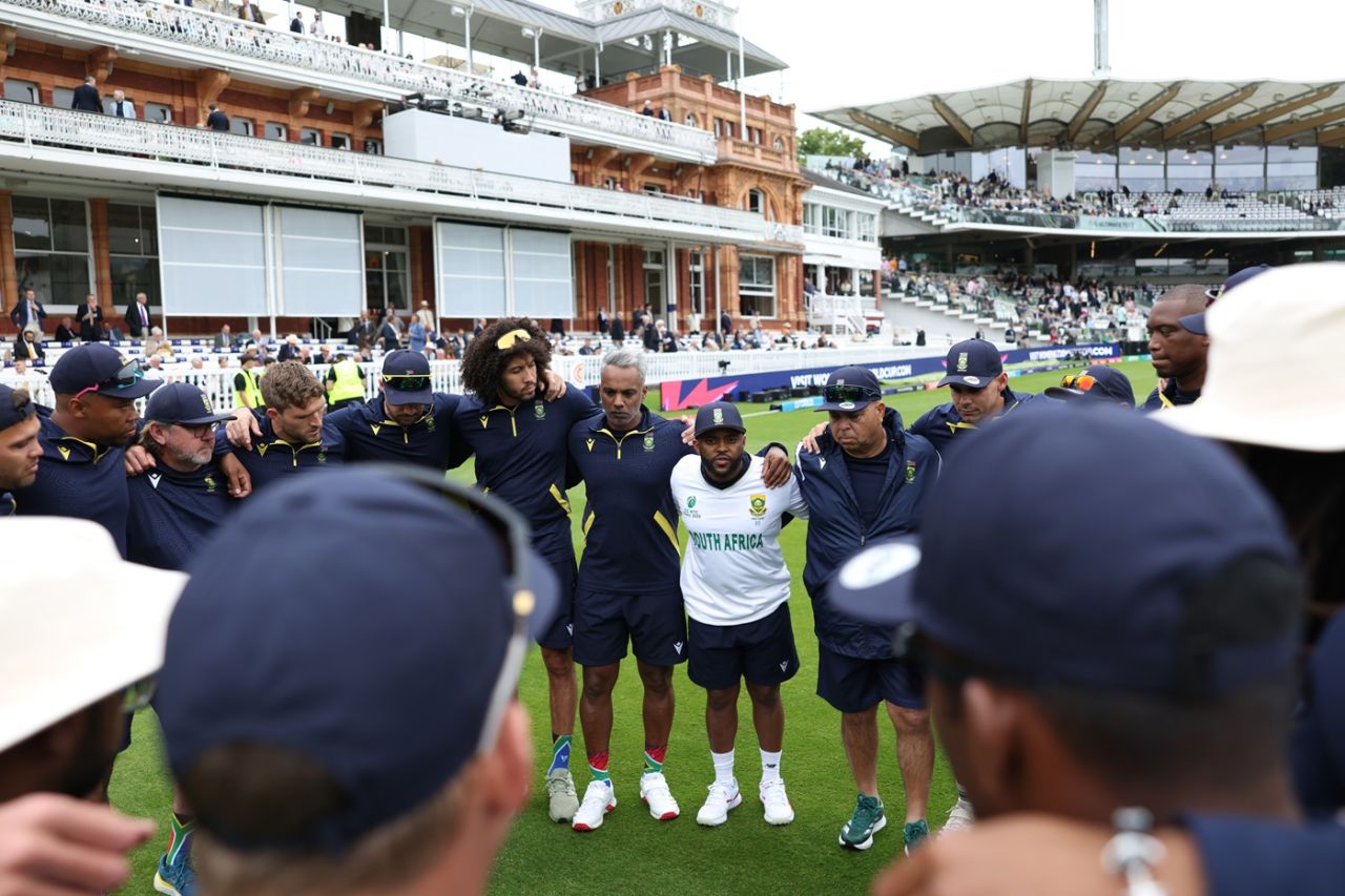 South Africa in a huddle before the toss, Australia vs South Africa, World Test Championship final, 1st day, Lord's, June 11, 2025