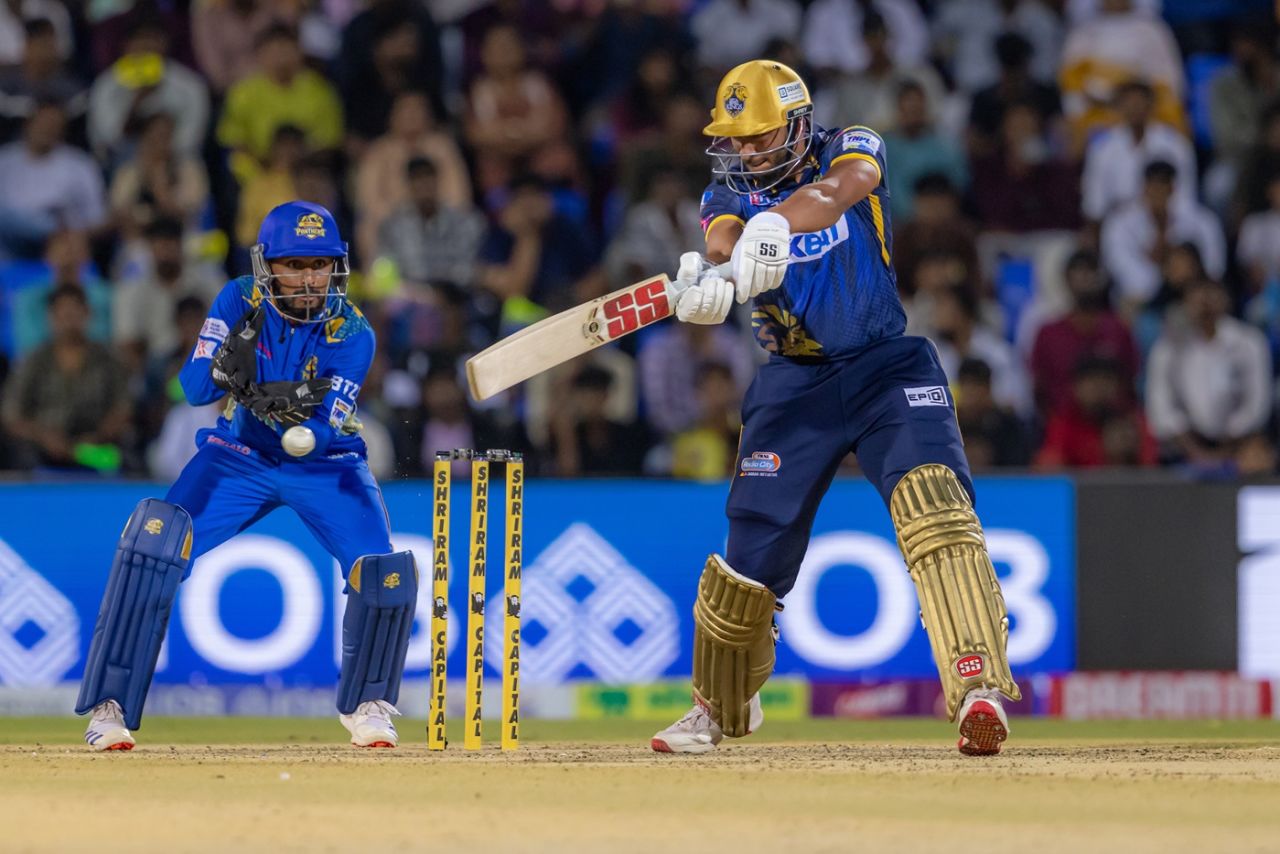 M Shahrukh Khan chops the ball away, Lyca Kovai Kings vs Siechem Madurai Panthers, TNPL 2025, Coimbatore, June 11, 2025