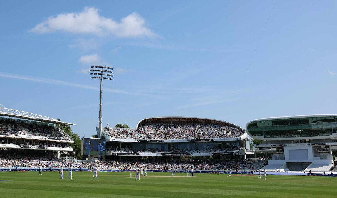 Players at Lord's observe a minute's silence in memory of victims of the Ahmedabad plane crash, Australia vs South Africa, World Test Championship final, 3rd day, Lord's, June 13, 2025