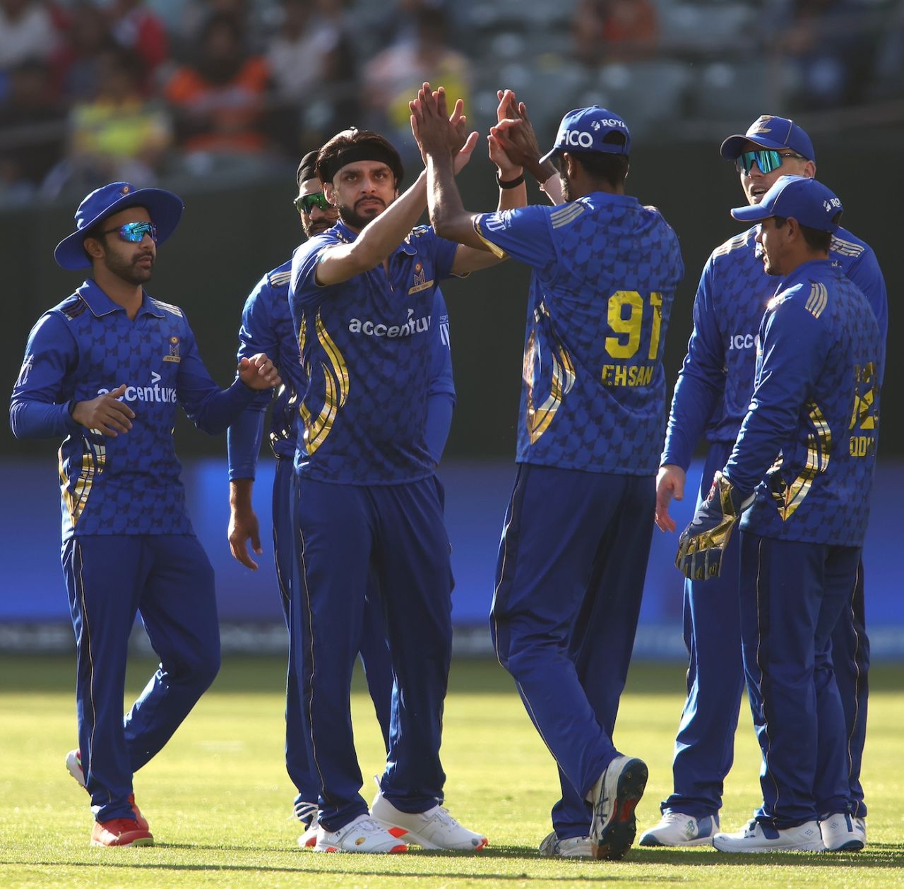 Naveen-ul-Haq celebrates a wicket with his teammates, MI New York vs Texas Super Kings, MLC 2025, Oakland, June 13, 2025