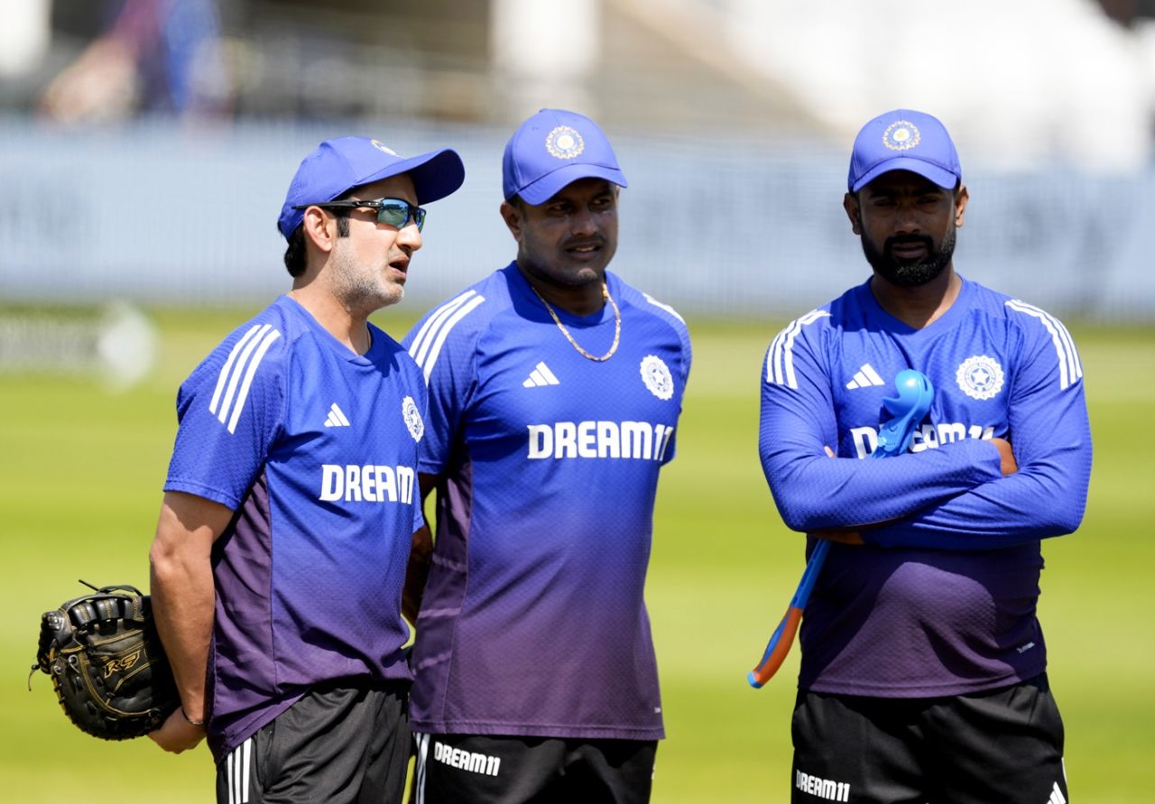 Gautam Gambhir chats with India's throwdown specialists Nuwan Seneviratne and Dayanand Garani, Headingley, June 19, 2025