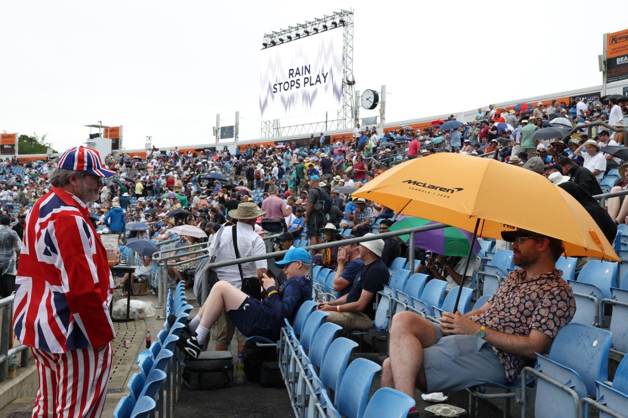 Rain stopped proceedings in Leeds, England vs India, 1st Test, Leeds, Day 2, June 21, 2025