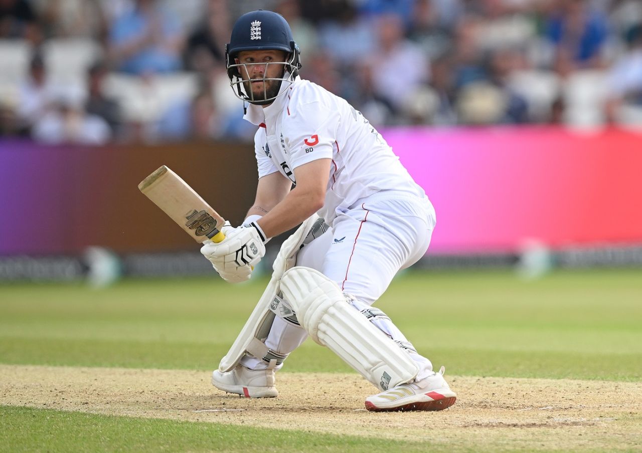 Ben Duckett rolls out a reverse-sweep, England vs India, 1st Test, Leeds, Day 2, June 21, 2025