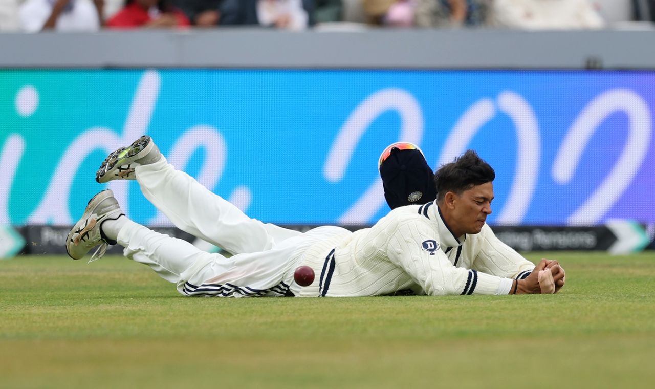 Yashasvi Jaiswal dropped Ben Duckett in the second session, England vs India, 1st Test, Leeds, 5th day, June 24, 2025