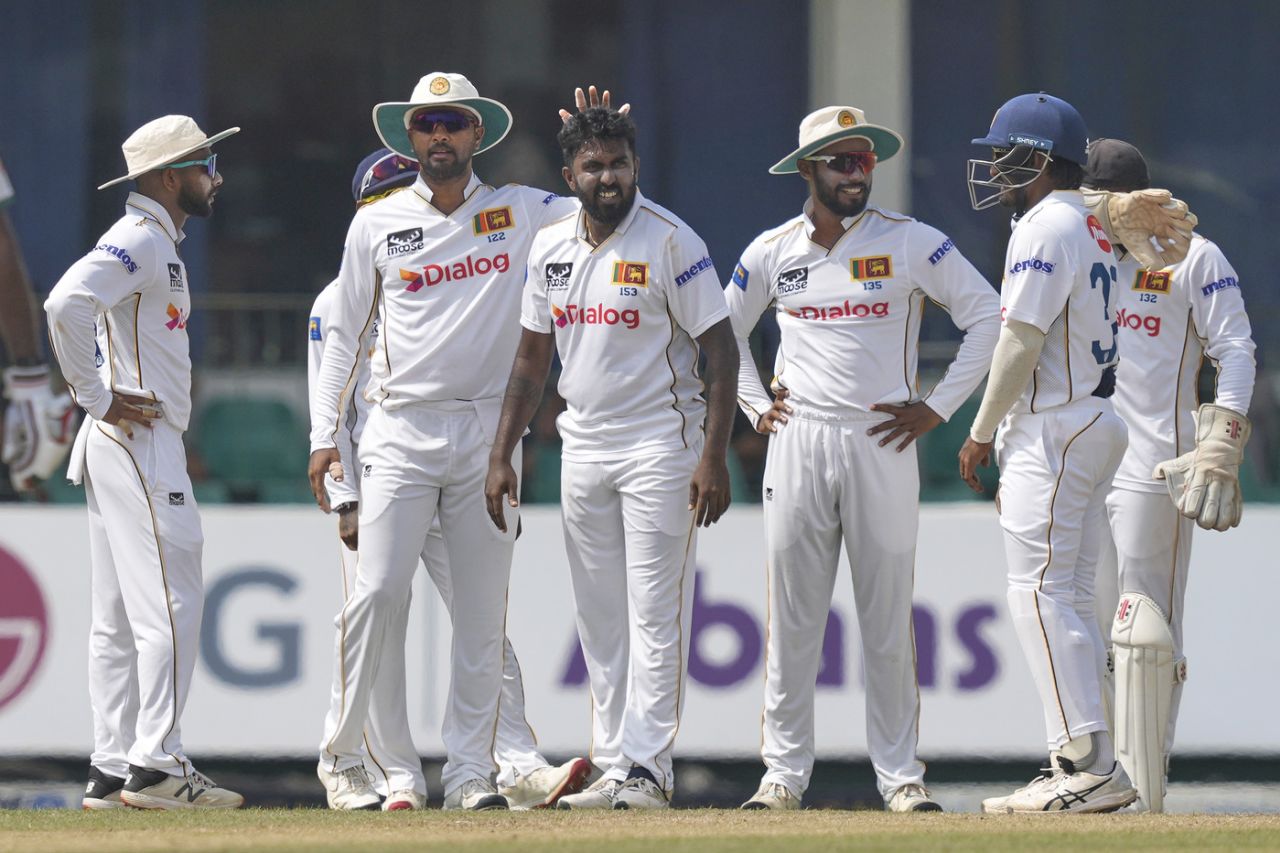 Asitha Fernando had Ebadot Hossain trapped in front, Sri Lanka vs Bangladesh, 2nd Test, Day 2, Colombo, June 25, 2025